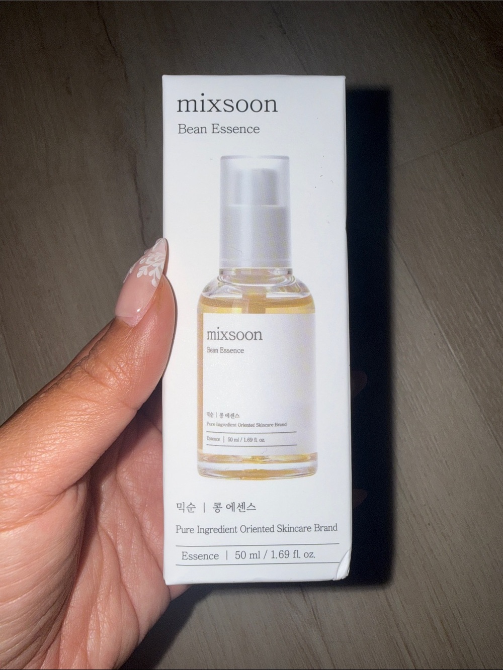 Bean Essence - White & Clear Bottle (50 ml)new in box